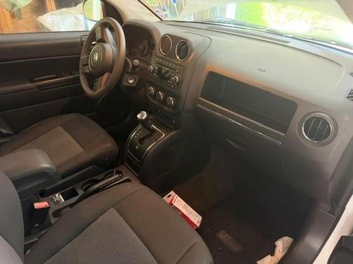 White 2013 Jeep Compass Sport