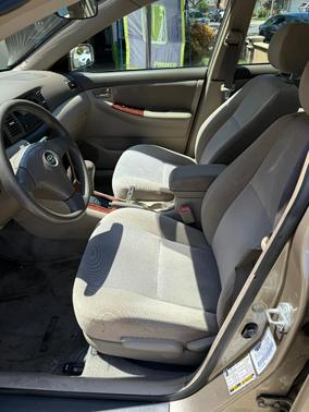 Beige 2005 Toyota Corolla LE