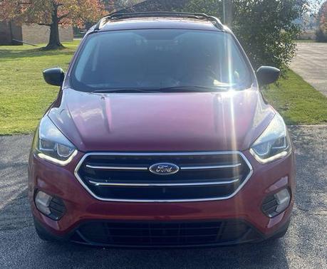 Red 2017 Ford Escape SE