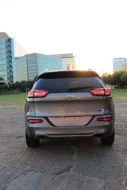 2017 Jeep Cherokee Overland