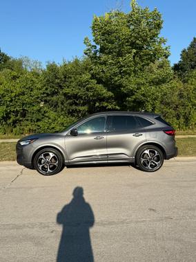 Gray 2023 Ford Escape ST-Line Select