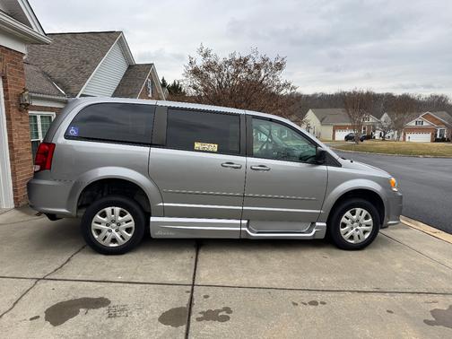 2016 Dodge Grand Caravan AVP/SE
