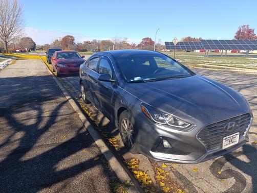 2018 Hyundai SONATA SE