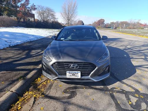 2018 Hyundai SONATA SE