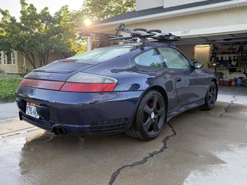 2004 Porsche 911 Carrera 4S