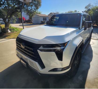 White 2024 Lexus GX 550 Overtrail