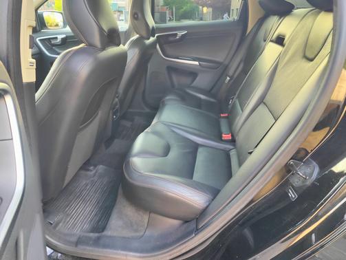 2010 Volvo XC60 T6