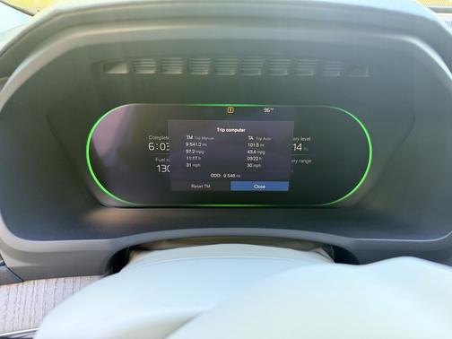 2025 Volvo XC90 Plug-In Hybrid T8 AWD Ultra 6-Seater