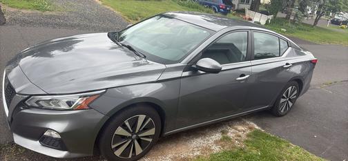 2021 Nissan Altima 2.5 SV