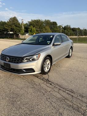 Silver 2017 Volkswagen Passat 1.8T S