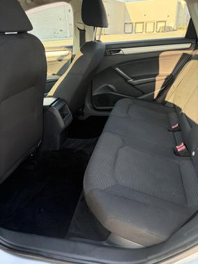 Silver 2017 Volkswagen Passat 1.8T S