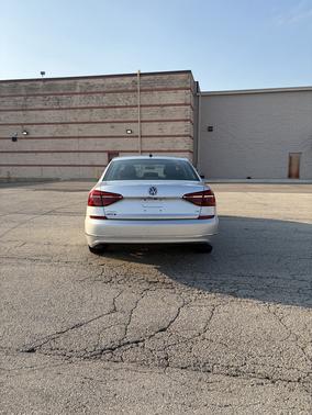 Silver 2017 Volkswagen Passat 1.8T S