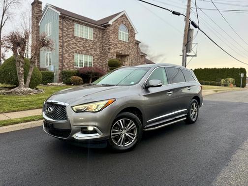 2016 INFINITI QX60 Base