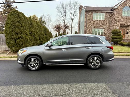 2016 INFINITI QX60 Base