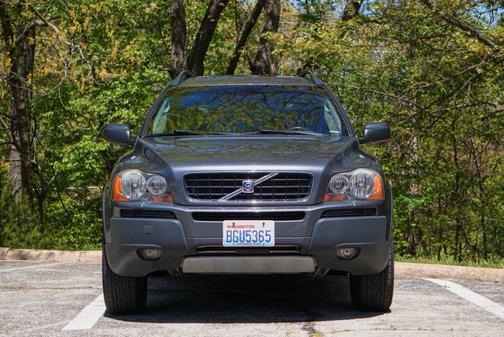 Gray 2005 Volvo XC90 2.5T