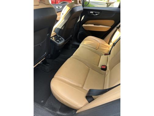 2021 Volvo XC60 T6 Inscription