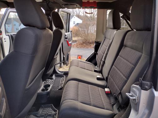 2011 Jeep Wrangler Unlimited Sport