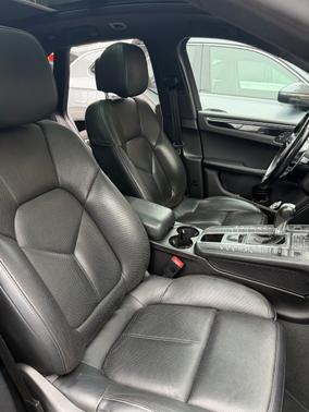 Black 2017 Porsche Macan Macan