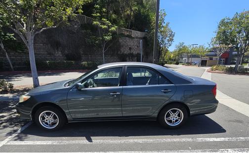 Green 2003 Toyota Camry LE