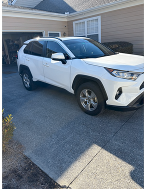 2020 Toyota RAV4 XLE