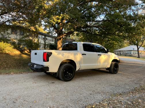 2012 Toyota Tundra Grade