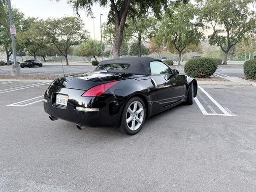 2005 Nissan 350Z Touring