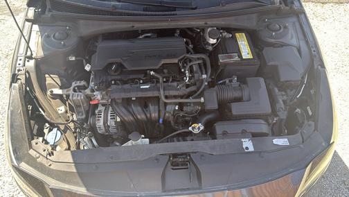 Beige 2021 Hyundai ELANTRA Limited