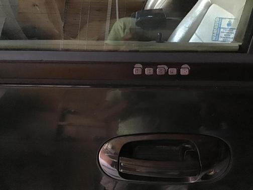 Green 2003 Ford Expedition Eddie Bauer