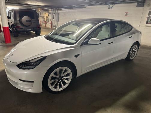 2021 Tesla Model 3 Standard Range Plus