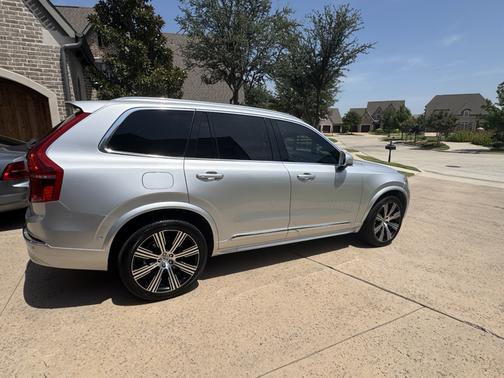 Silver 2022 Volvo XC90 T6 Inscription