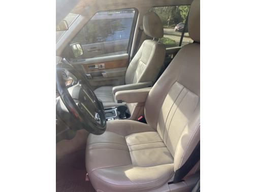 2010 Land Rover LR4 Base