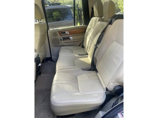 2010 Land Rover LR4 Base