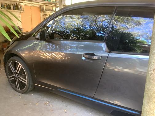 2017 BMW i3 94 Ah w/Range Extender