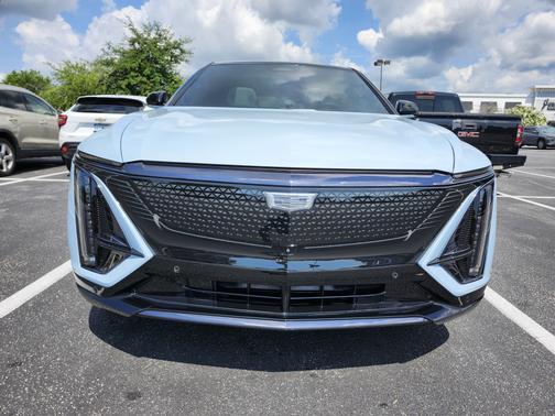 2024 Cadillac LYRIQ Sport
