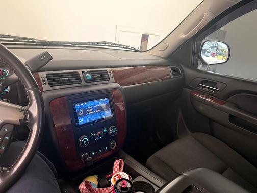 White 2012 Chevrolet Tahoe LS