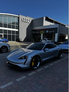 2021 Porsche Taycan Taycan Turbo S