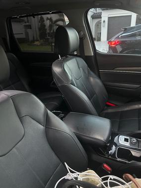 Black 2022 Kia Telluride EX