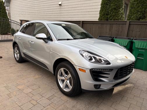 2018 Porsche Macan Macan