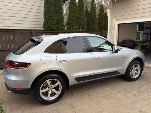 2018 Porsche Macan Macan