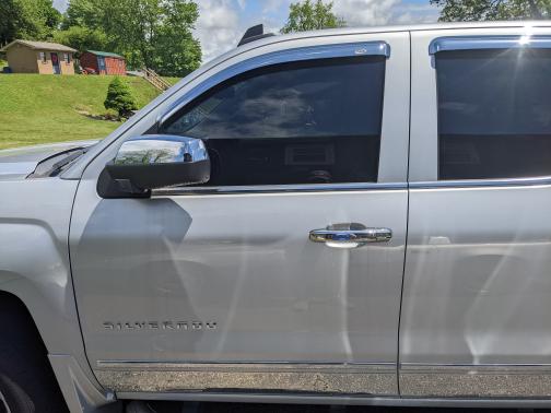 Photo 2 of 5 of 2015 Chevrolet Silverado 1500 1LZ