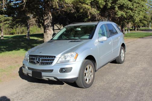 Silver 2007 Mercedes-Benz M-Class ML 350 4MATIC