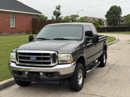 Gray 2002 Ford F-250 XL SuperCab Super Duty