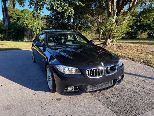 Black 2016 BMW 528 i