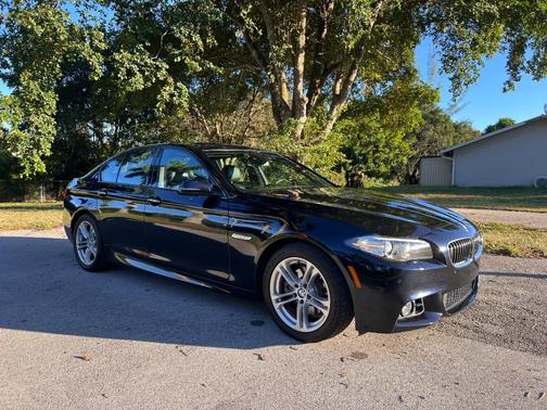 Black 2016 BMW 528 i