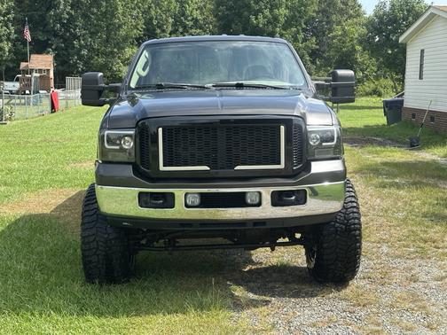 2005 Ford F-250 XLT Crew Cab Super Duty