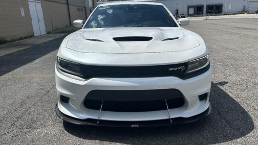 White 2015 Dodge Charger SRT Hellcat