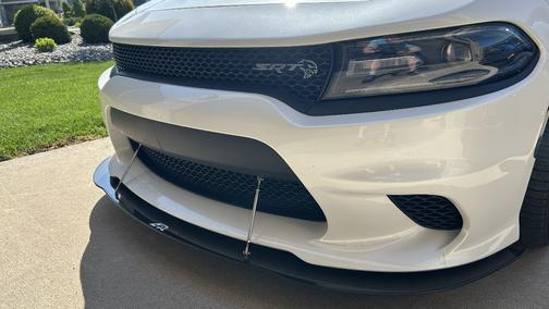 White 2015 Dodge Charger SRT Hellcat