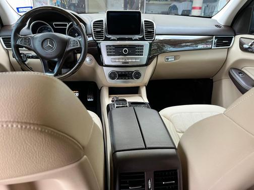 Gray 2016 Mercedes-Benz GLE-Class GLE 350