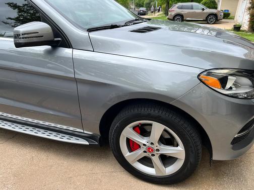 Gray 2016 Mercedes-Benz GLE-Class GLE 350