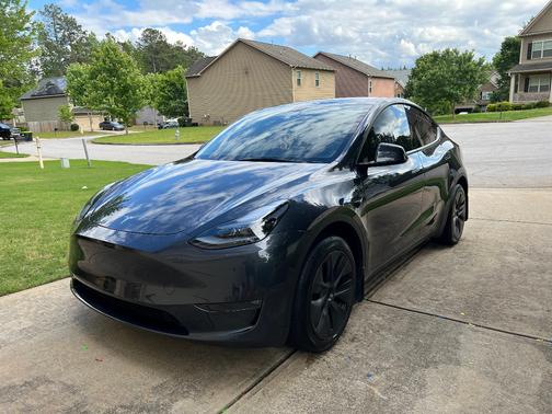 2025 Tesla Model Y Long Range AWD